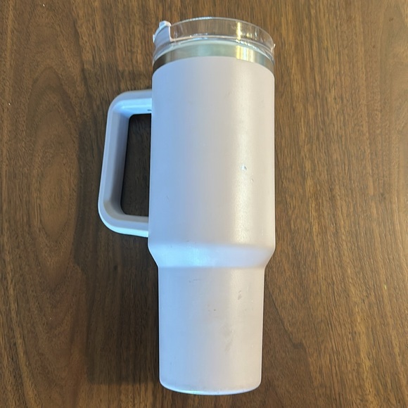 Used Stanley 40oz in Abalone - Picture 3 of 6